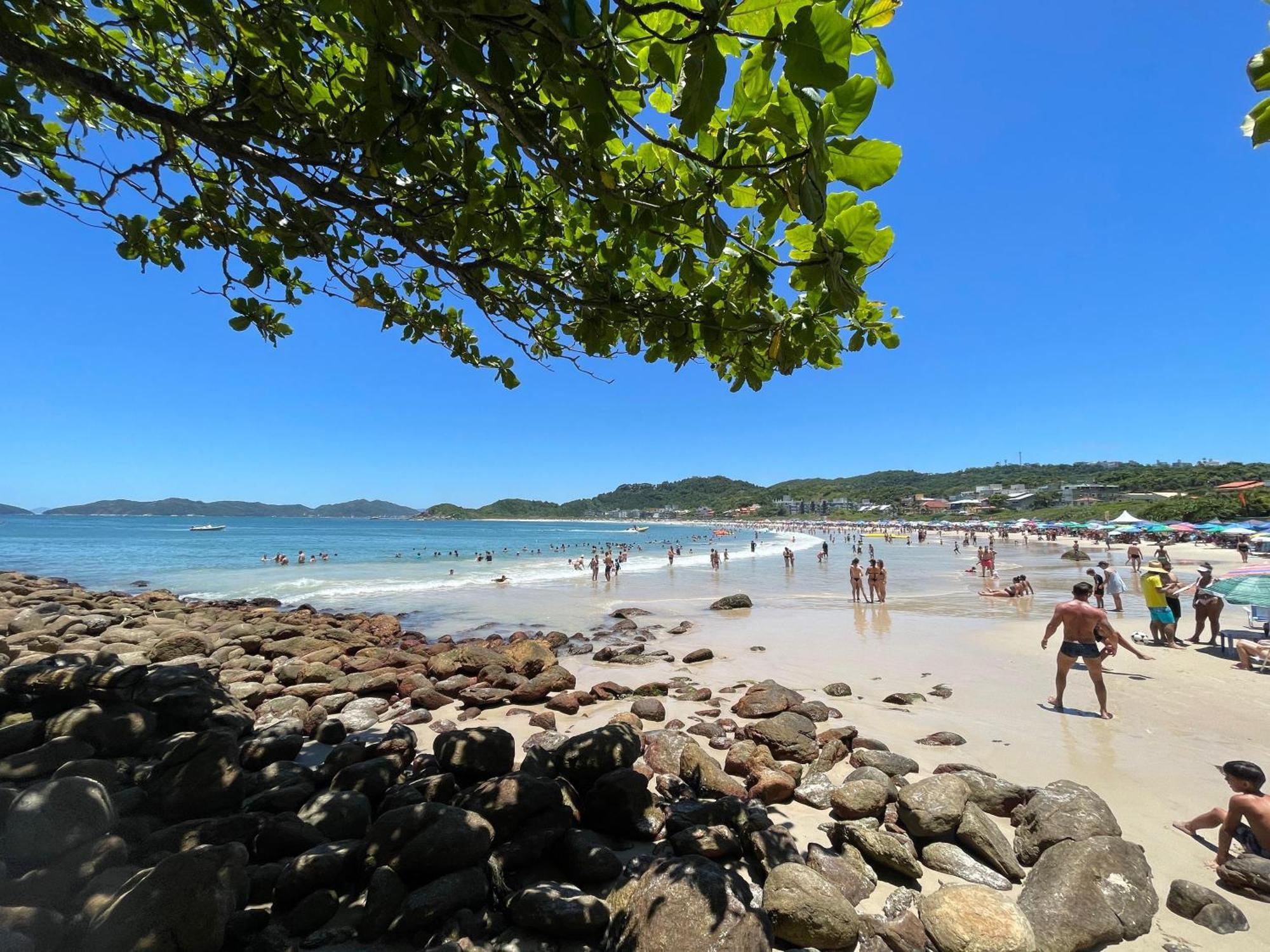 Apto Terreo A 100Mts Do Mar Bombinhas Luaran gambar